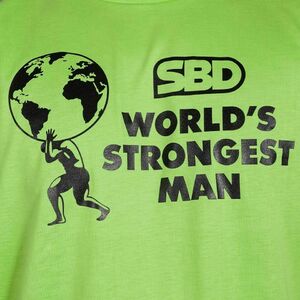 Футболка World's Strongest Man (зеленая)